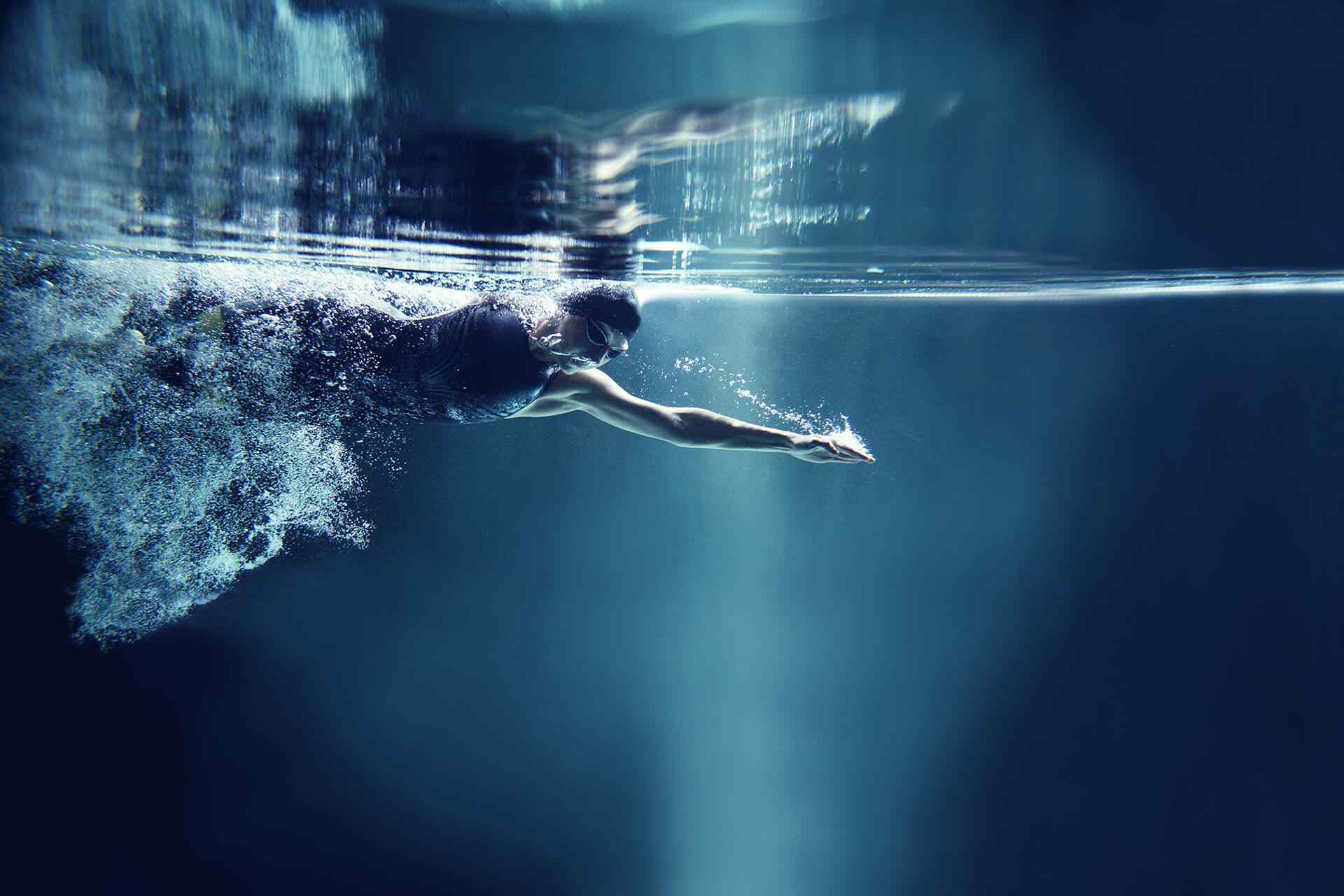woman-swimmer